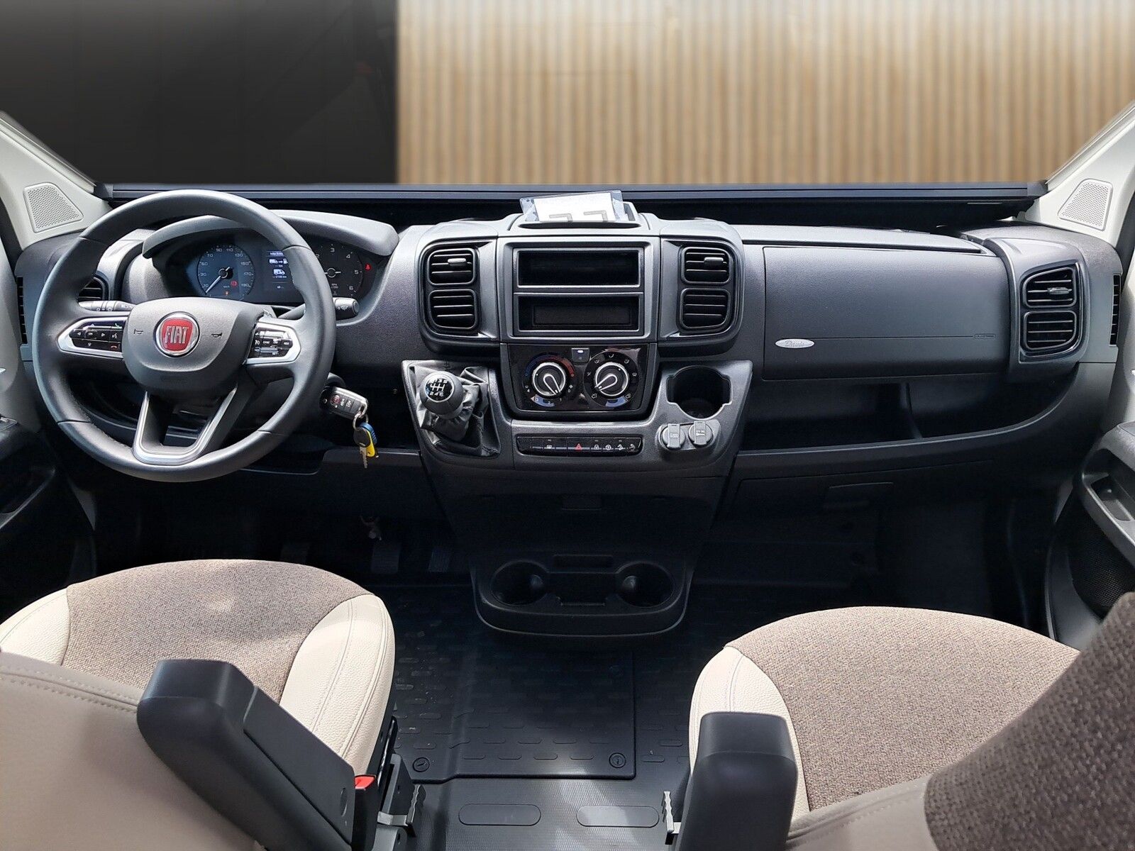 Fahrzeugabbildung Karmann Davis Lifestyle DA 590 LS Concept Paket 140 PS