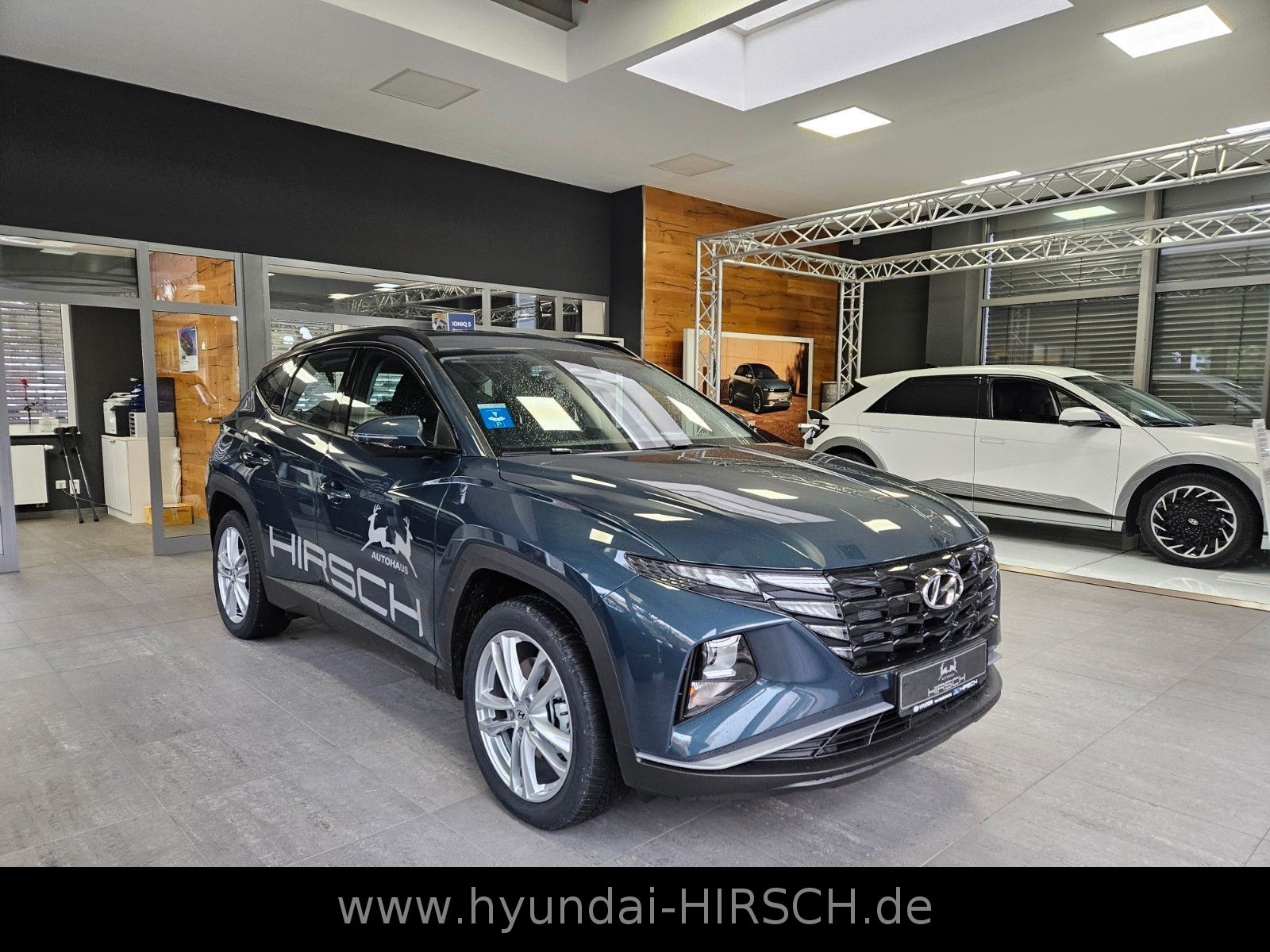 Fahrzeugabbildung Hyundai TUCSON Plug-In Hybrid 1.6 T-GDi 4WD KAMERA