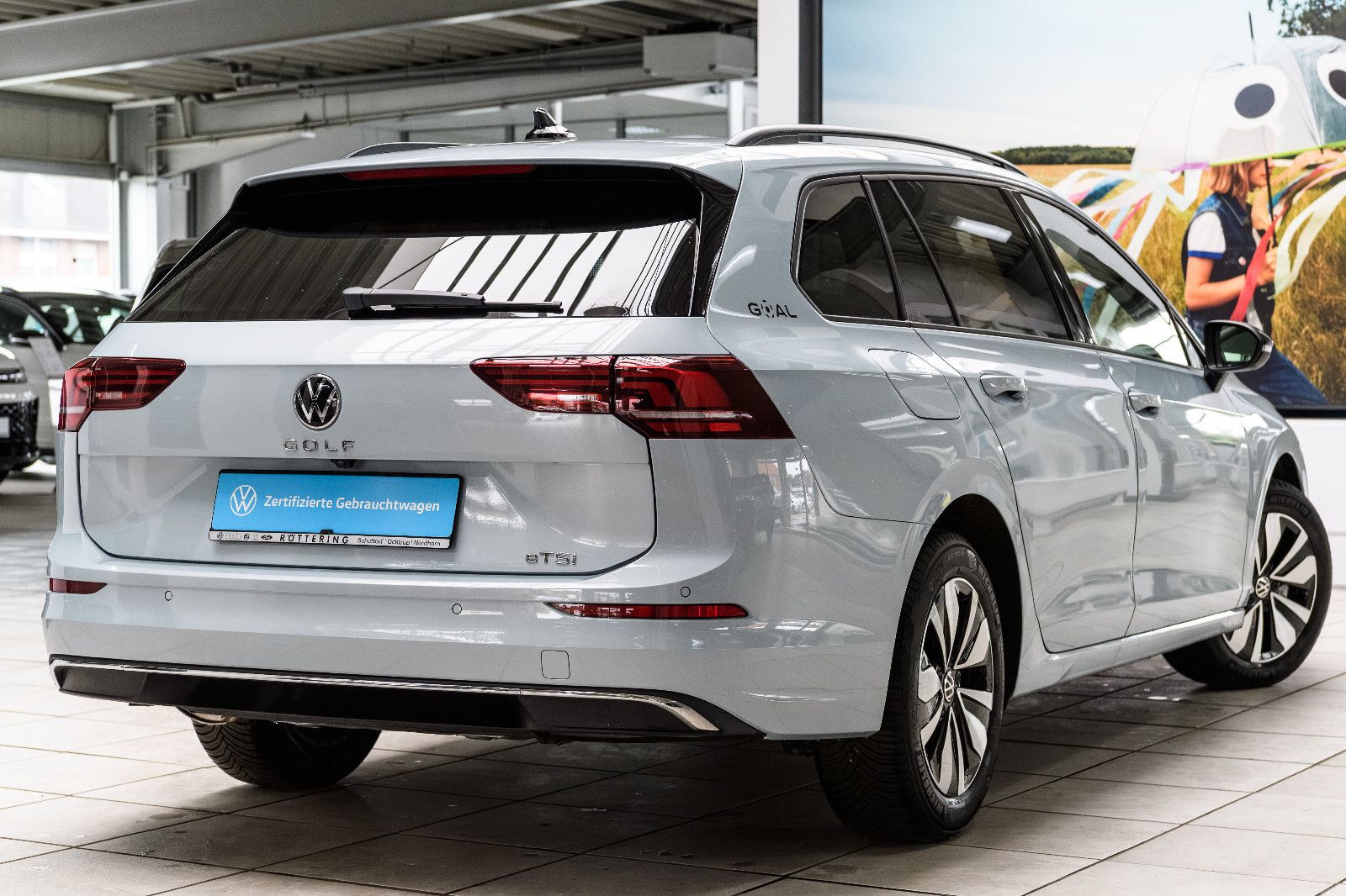 Fahrzeugabbildung Volkswagen Golf VIII Variant Goal 1.5 eTSI DSG LED+KAM+APP