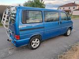 Volkswagen T4 Multivan Atlantis 2,5 TDI 111 KW Ahk gr... - gebrauchte VW T4 Multivan aus dem Jahr 2000