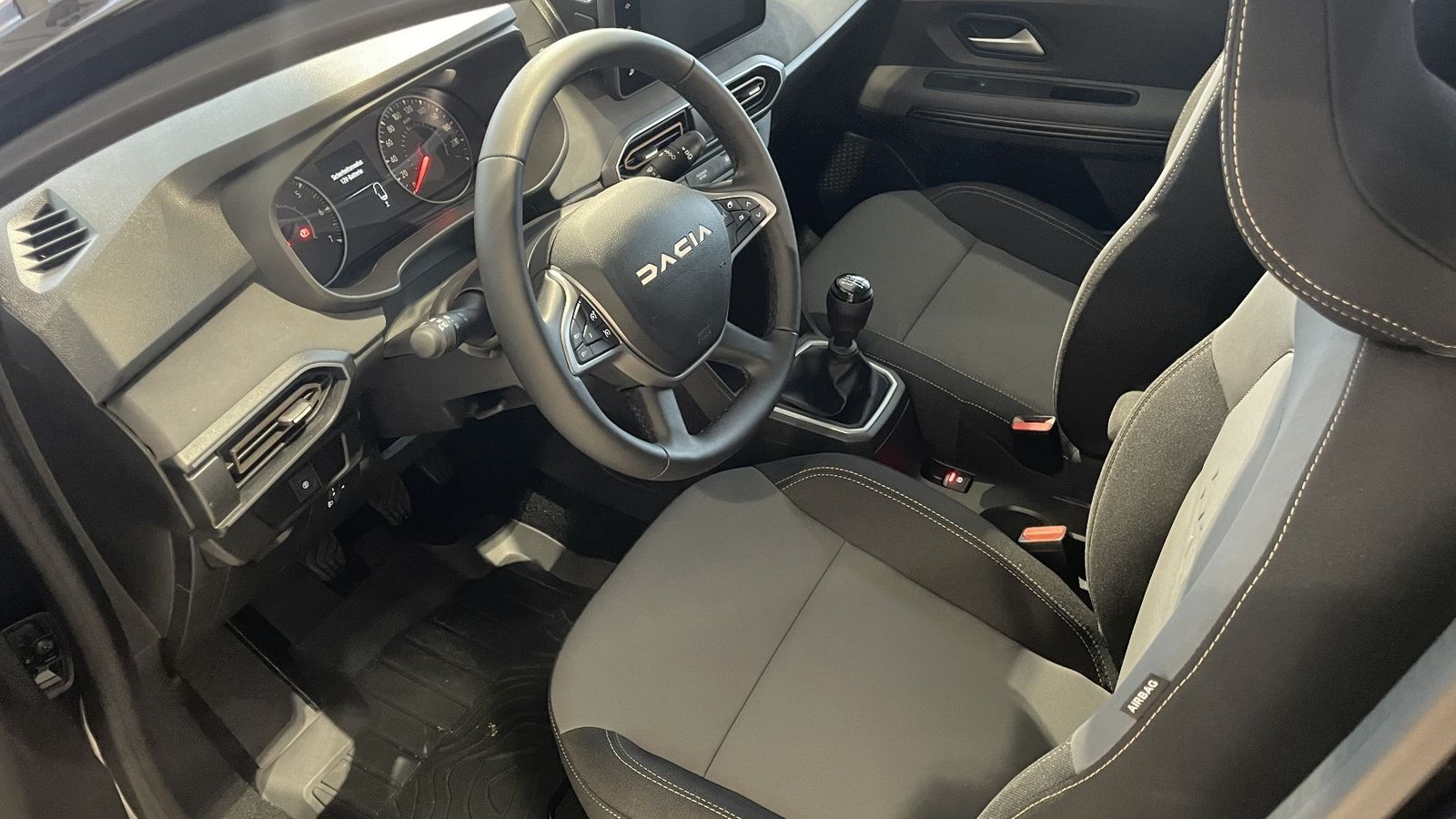 Fahrzeugabbildung Dacia Jogger Extreme+ TCe 110