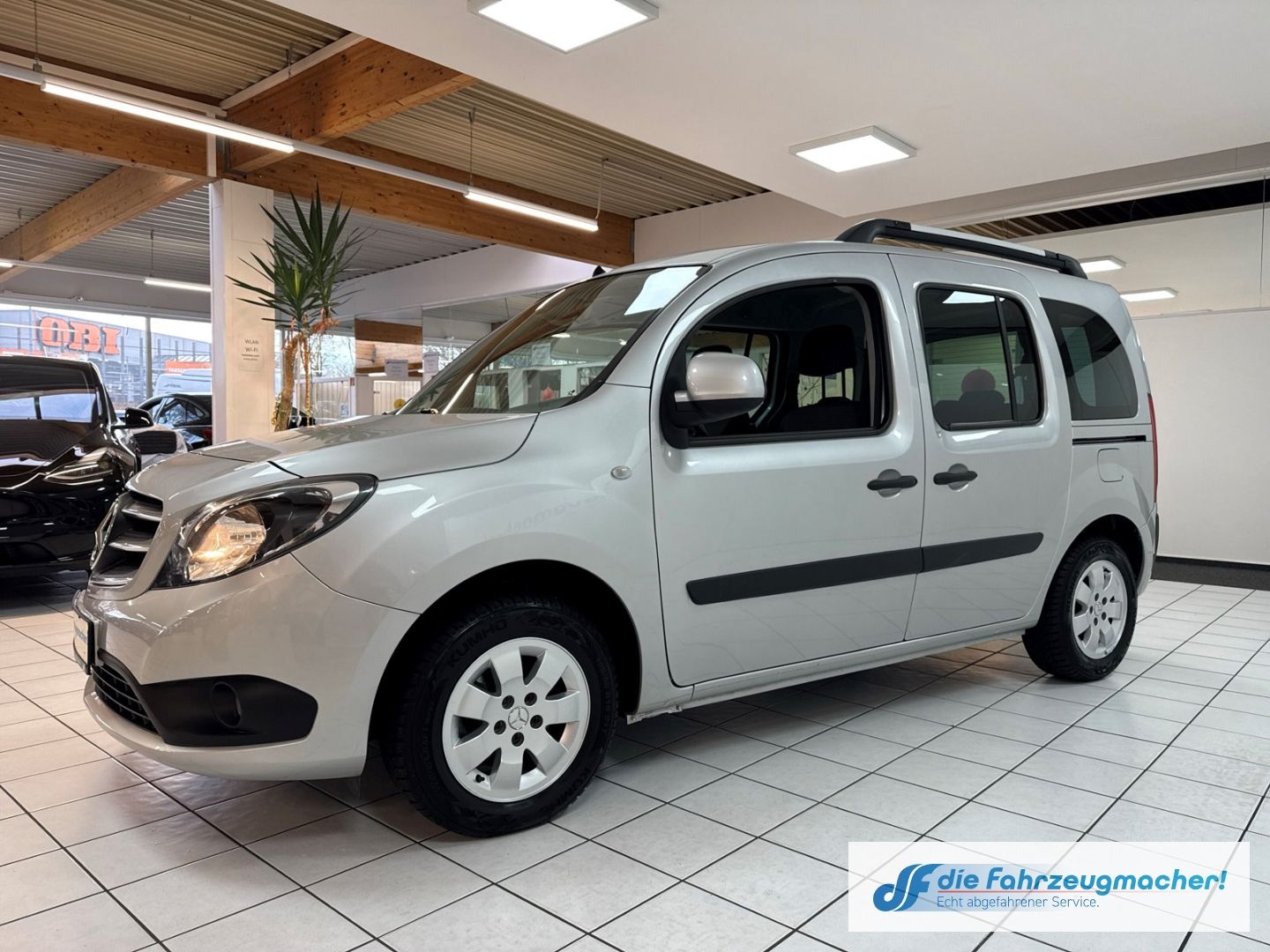 Fahrzeugabbildung Mercedes-Benz Citan 112 lang Klimaautom SHZ Temp PDC Berganfah