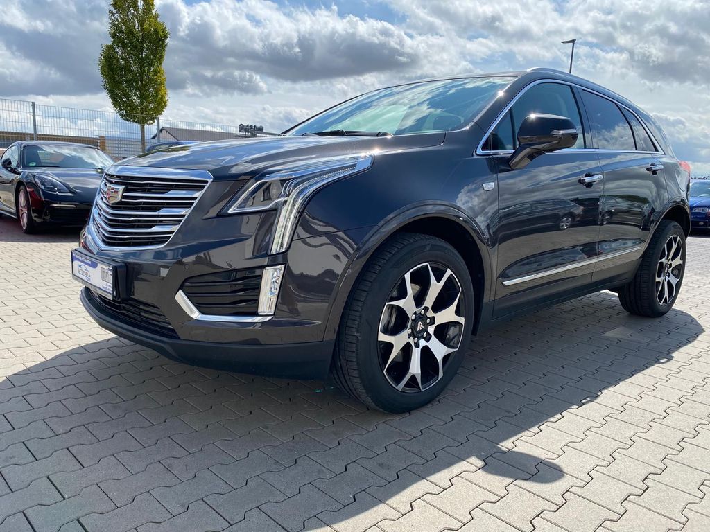 Image of Cadillac XT5