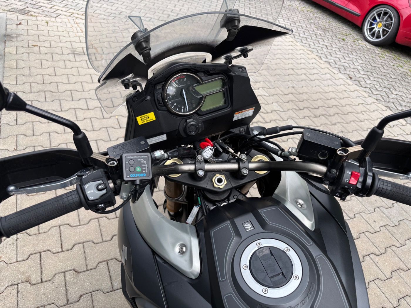 Fahrzeugabbildung Suzuki V-Strom DL 1000 Seitenkoffer, Topcase