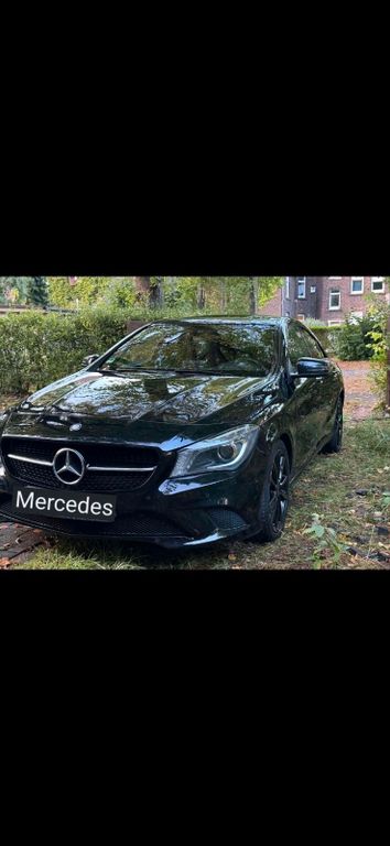 Image of Mercedes-Benz CLA 200