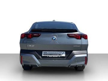 2025 BMW IX2 照片 4