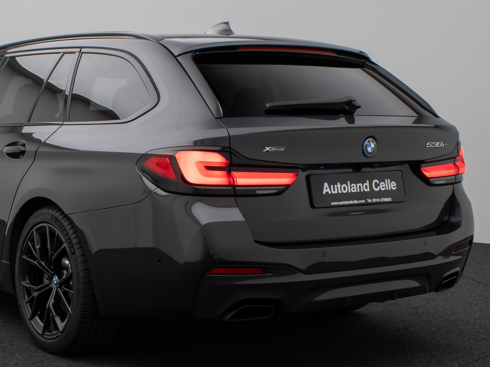 Fahrzeugabbildung BMW 530e xD M Sport Kamera Laser HUD DAB Komfort AHK