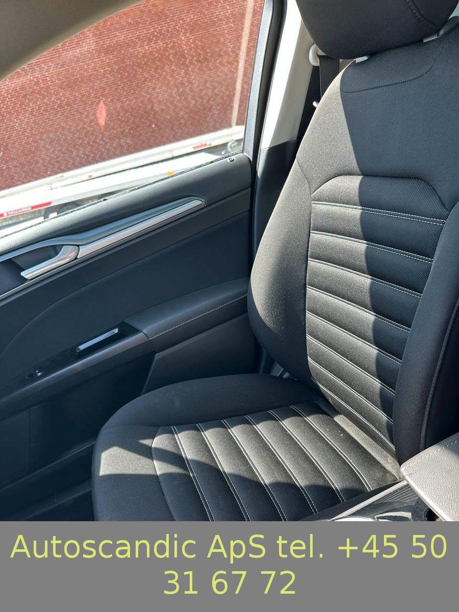 Ford Mondeo 2015 — photo 34