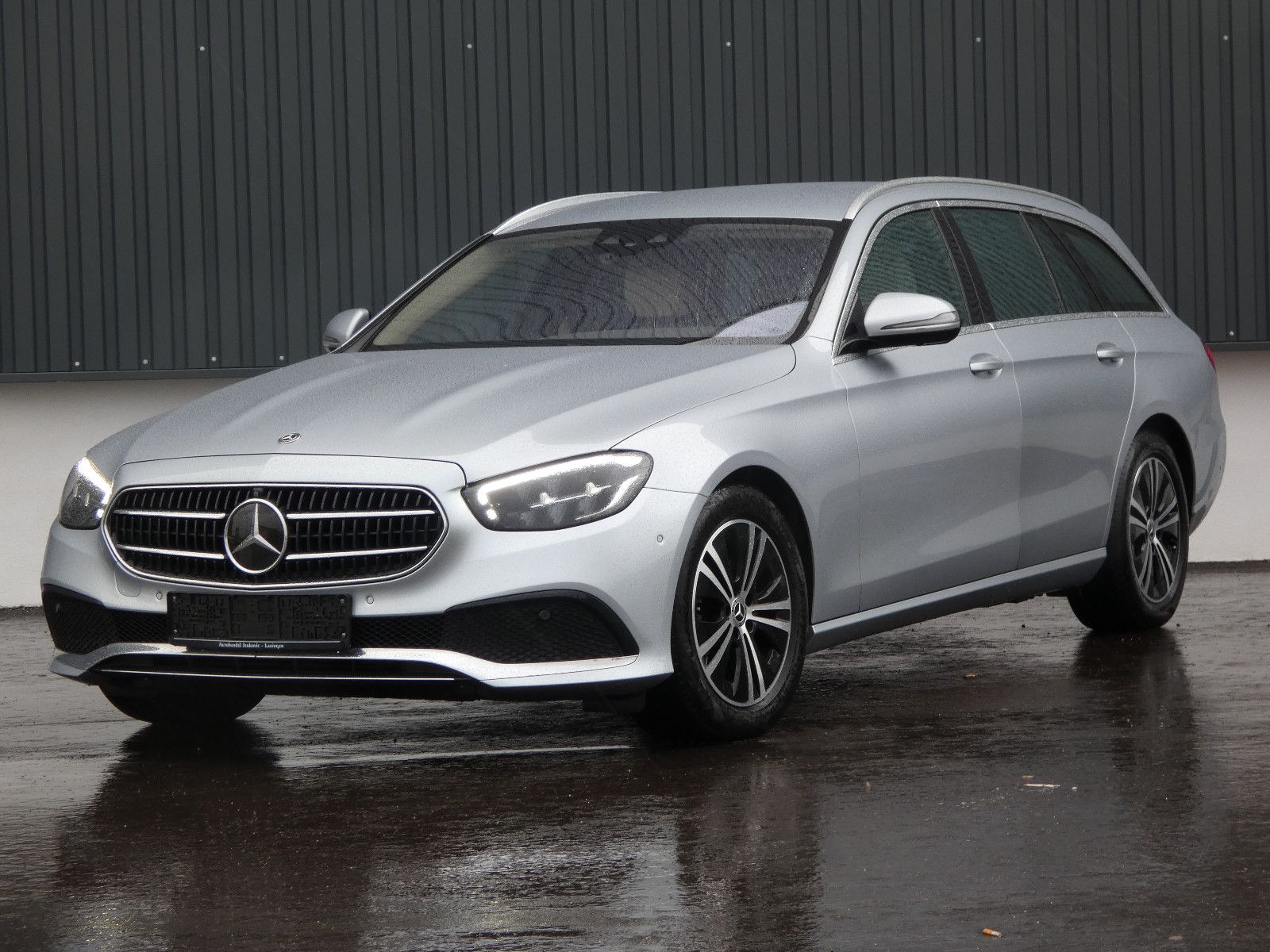 MERCEDES-BENZ E 220 d LED WIDE Leder Distronic AHK 360° 1-Hand