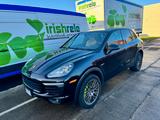 Porsche Cayenne S E-Hybrid Platinum | Sehr geringe km - Porsche Cayenne mit Hybrid-Antrieb: Geländewagen
