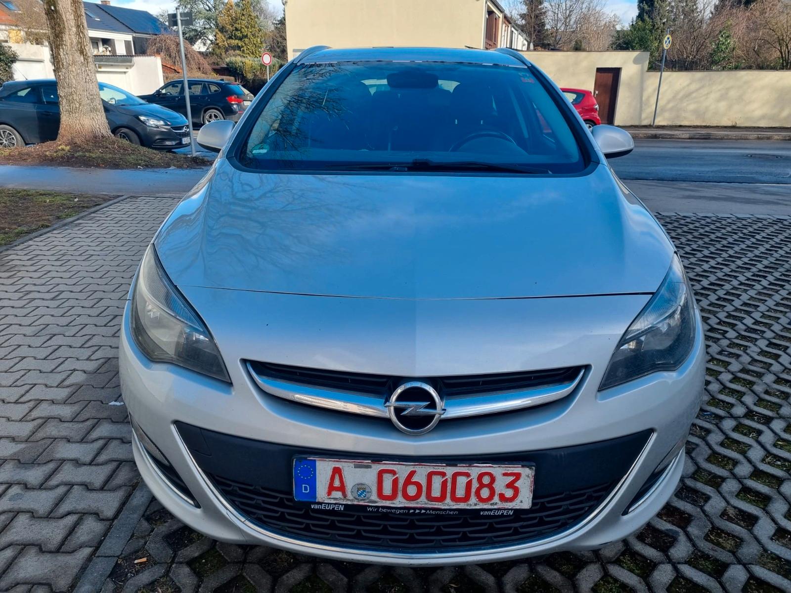 Opel Astra J Sports Tourer Exklusiv*Tüv3/26