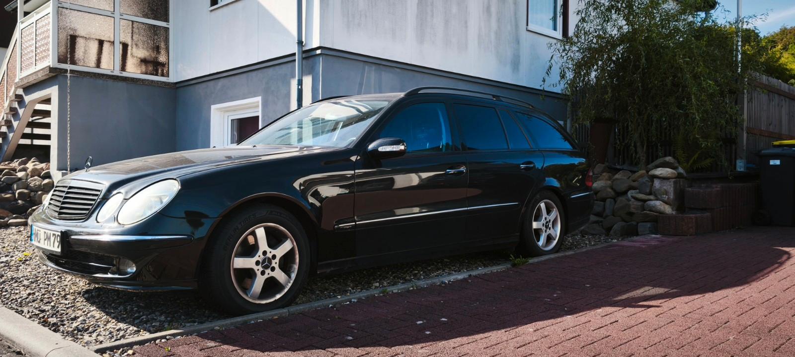 Mercedes-Benz 320, 2004