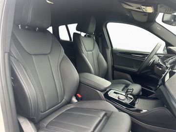 BMW X4 - 11