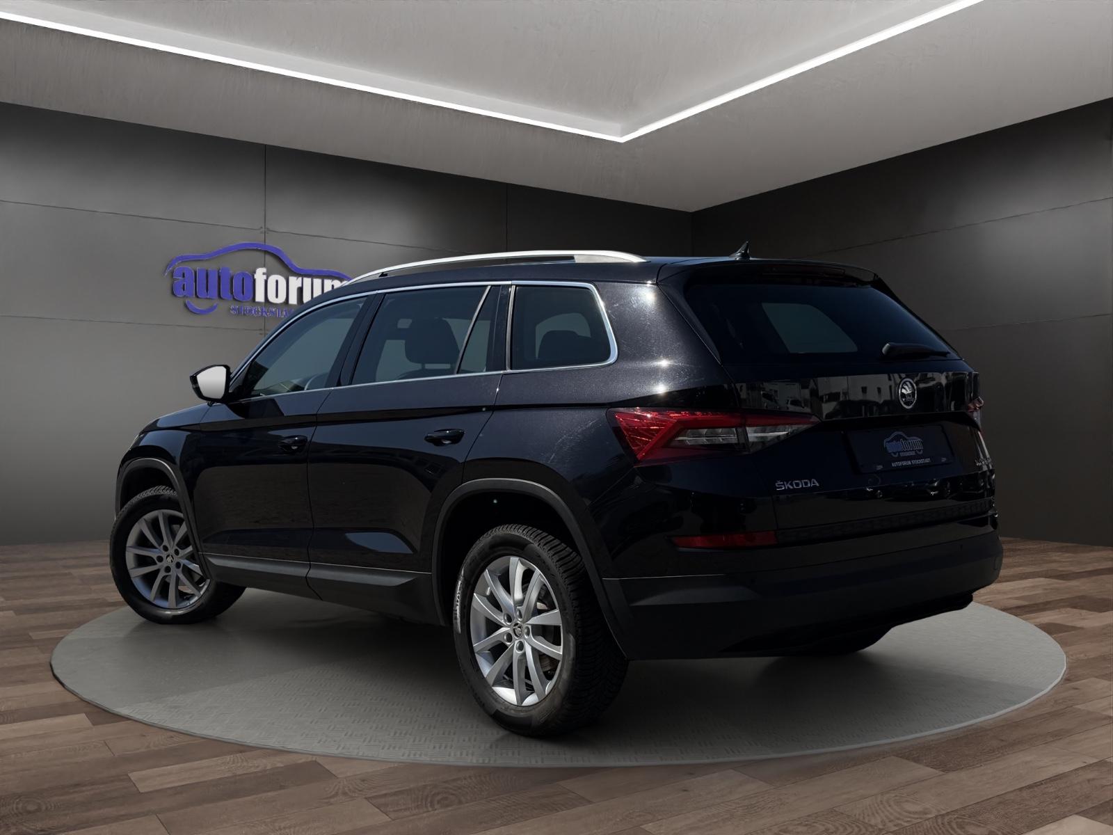 Skoda Kodiaq 7-SITZER°AHK°PANO°LED°NAVI°KAMERA°SHZ
