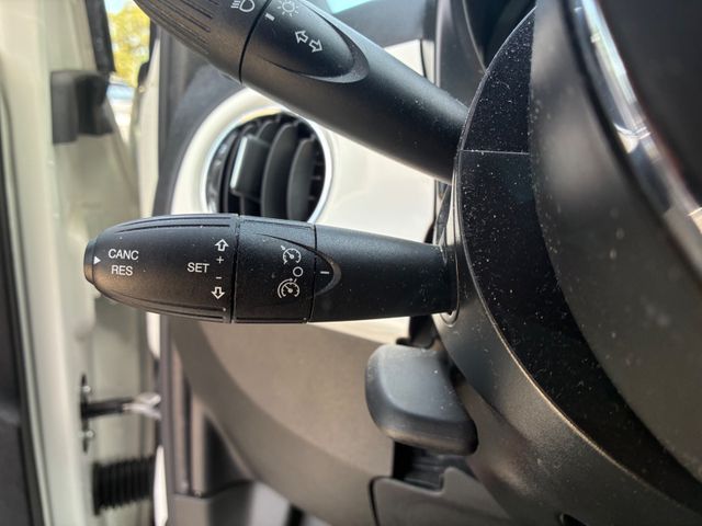 Fahrzeugabbildung Fiat 500 >Navi mit DAB-Radio<