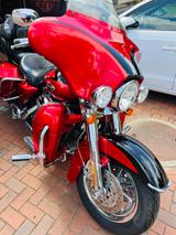 Harley-Davidson Ultra Glide FLHTCUSE2 - HARLEY-DAVIDSON FLHTC