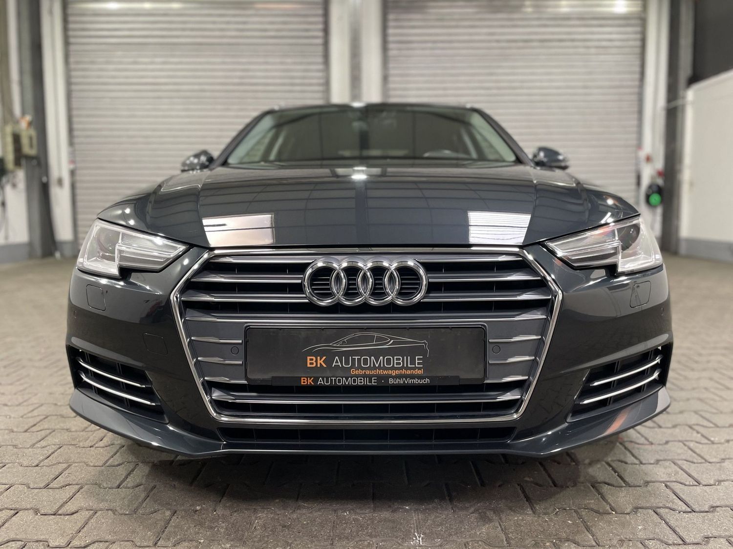 Fahrzeugabbildung Audi A4 S-Line sport#Xenon#Virtual#Tempo#Sound