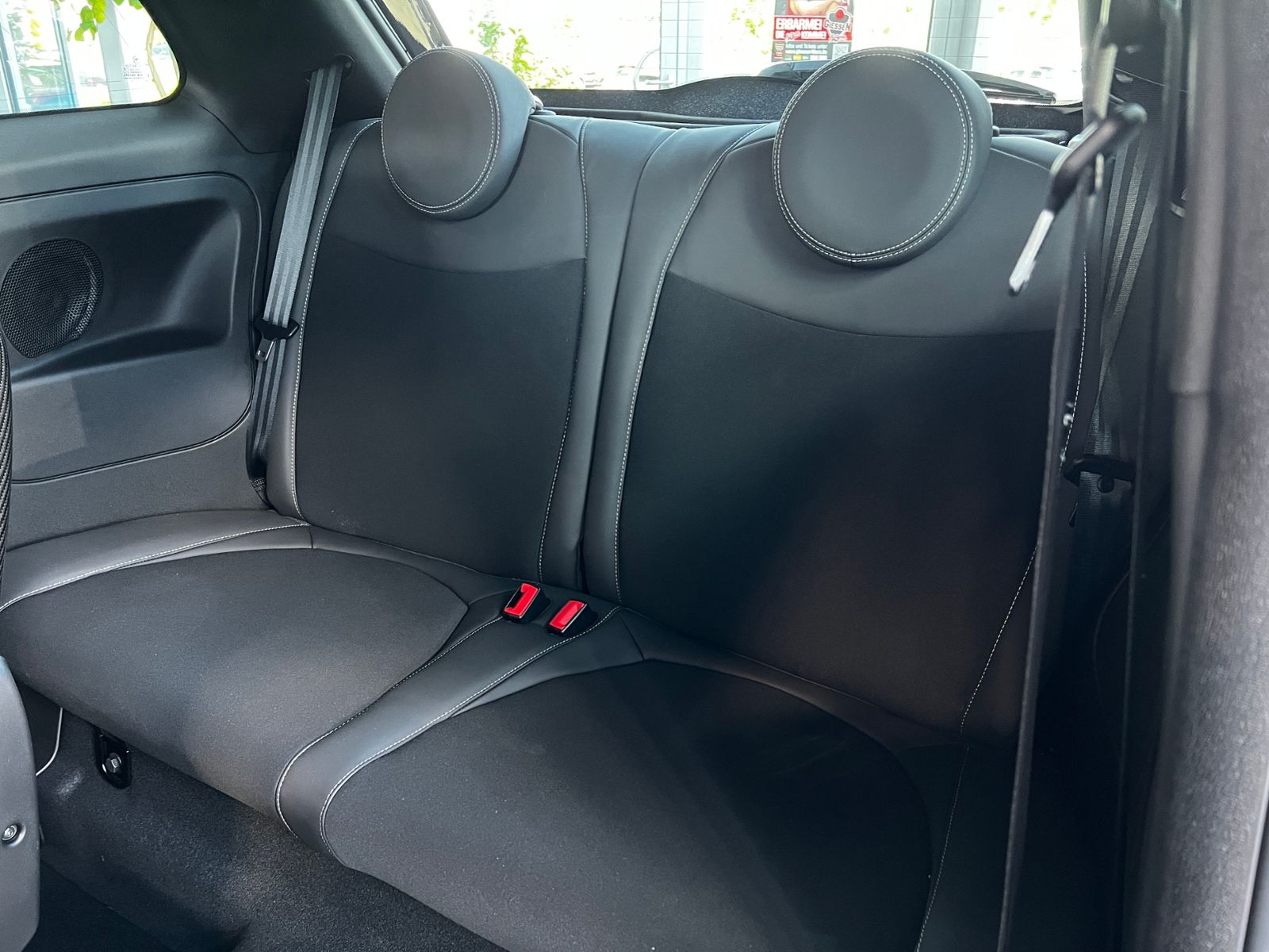 Fahrzeugabbildung Abarth 695 75 Anniversario BEATS Full Link KLIMA NAVI
