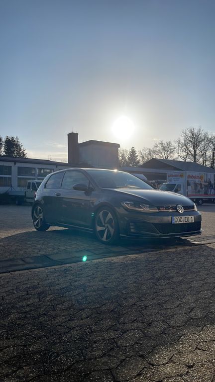Image of Volkswagen Golf