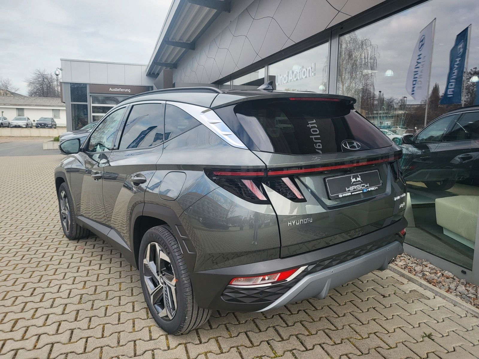 Fahrzeugabbildung Hyundai TUCSON 1.6 T-GDI PHEV 4WD TREND ASSI KRELL el.He