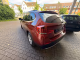 BMW X1 20 d xDrive PDC KLIMA AU/HU NEU - BMW X1: Rot