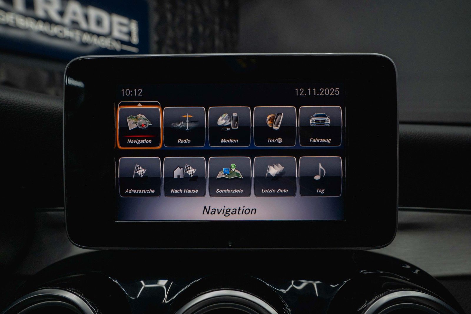 Fahrzeugabbildung Mercedes-Benz C 400 T 4Matic AMG Night-Edition *LED*19%*