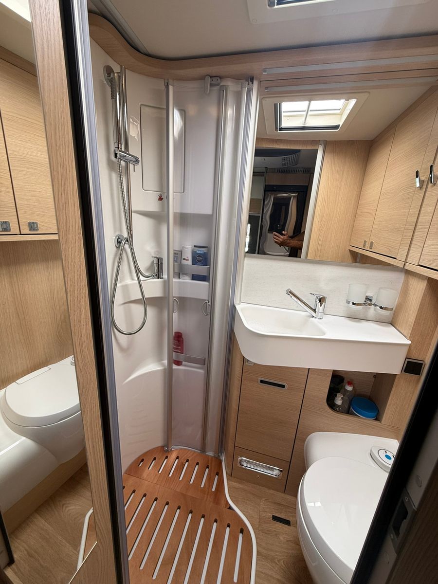 Fahrzeugabbildung HYMER / ERIBA / HYMERCAR BMC 550 T  White  Line