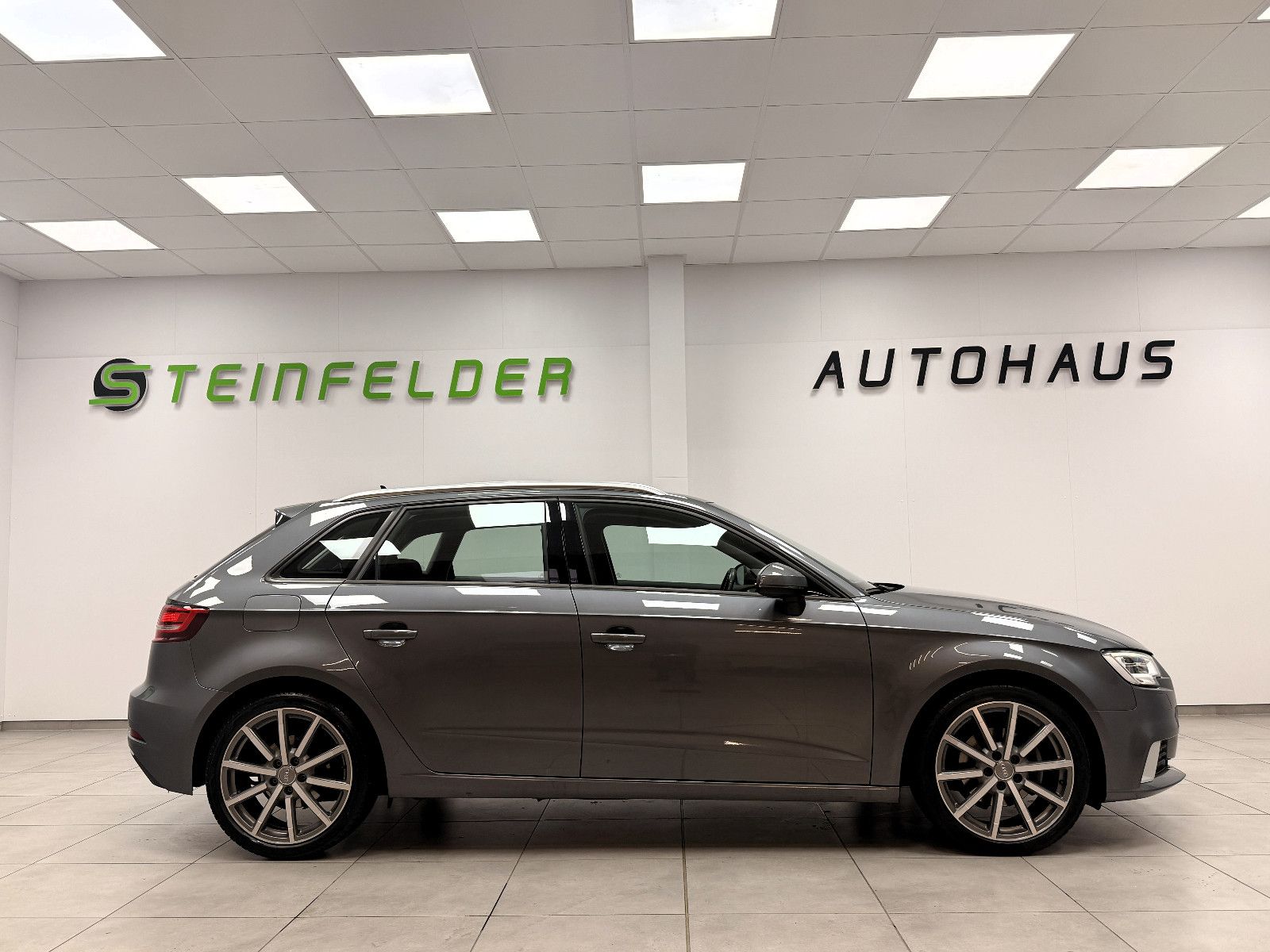 Audi A3 Sportback sport / LED / XENON / NAVI / SHZ foto 4