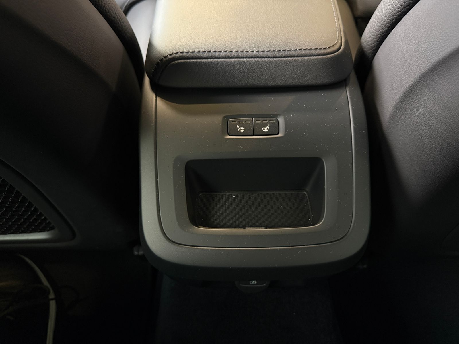 Fahrzeugabbildung Volvo V60 Kombi Core AHK LED ALU