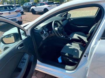 Renault Clio - 12