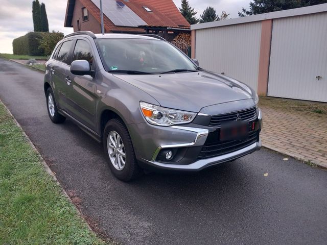 Mitsubishi <<<Mitsubishi ASX 1.6  2WD Model Basis/ DA...