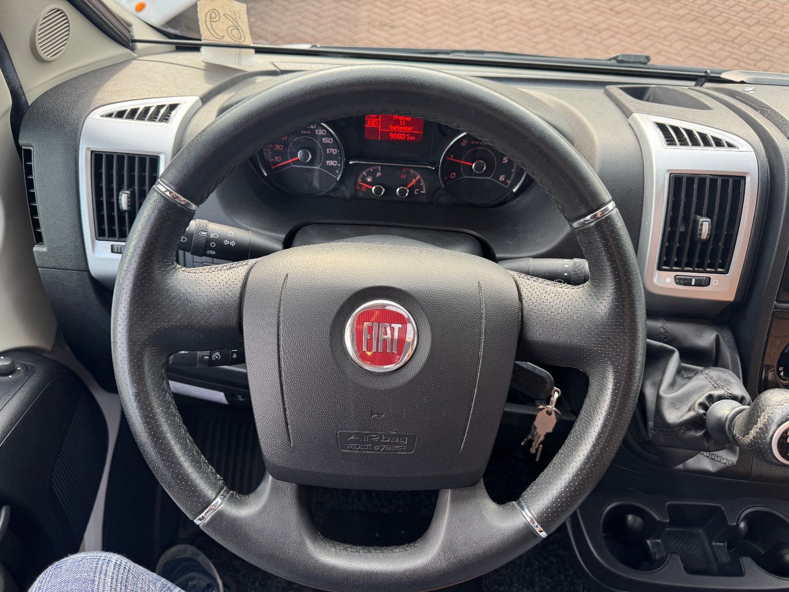 Fahrzeugabbildung Knaus SUN TI 700 MEG PLATINUM SELECTION FIAT 1.HAND