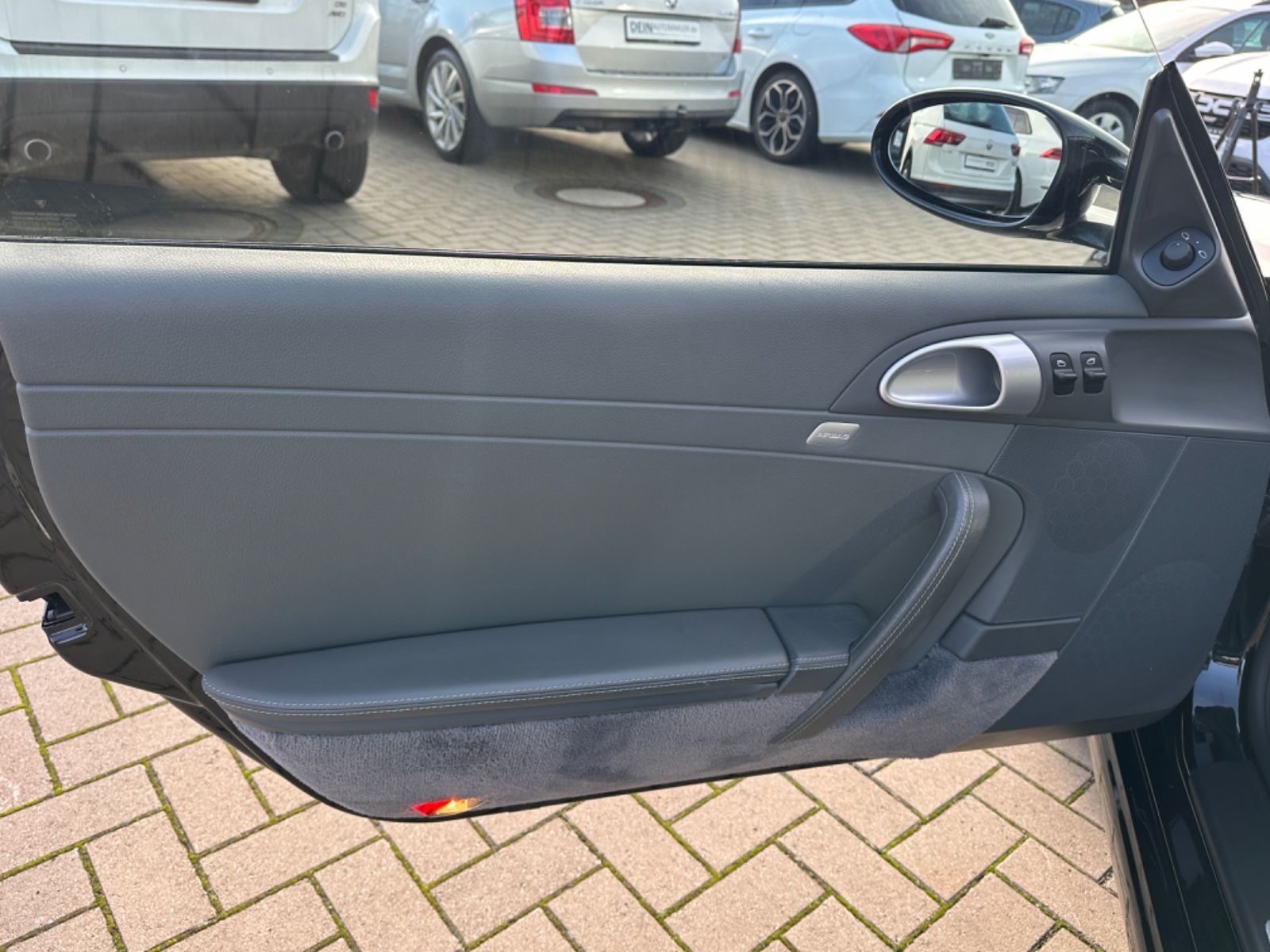 Fahrzeugbild 13