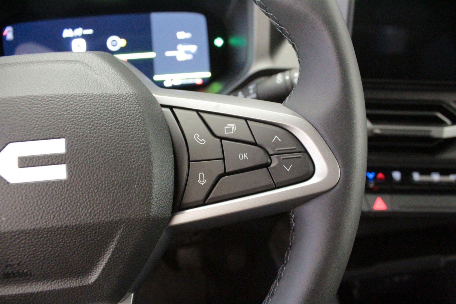Fahrzeugabbildung Dacia Bigster Hybrid 155 Journey *Winter-*City-Paket*