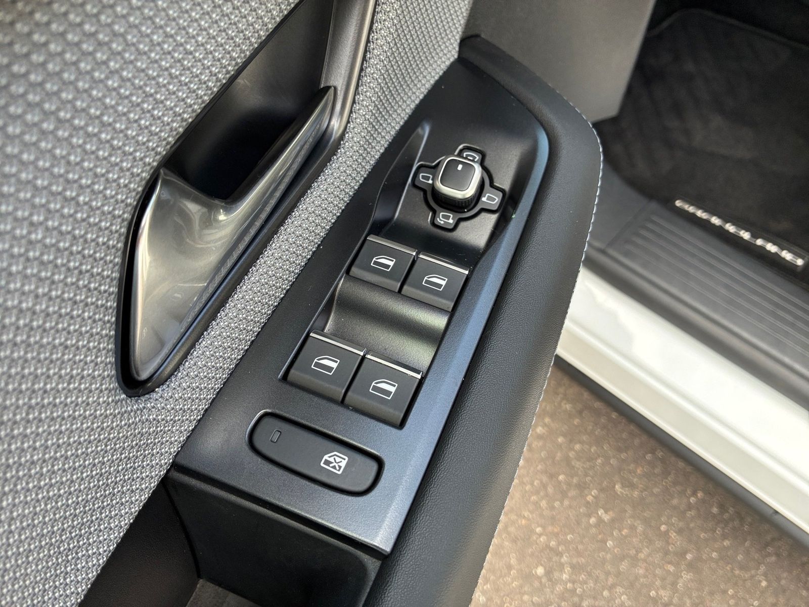 Fahrzeugabbildung Opel Grandland 1.2 48V W GS 360,HUD,Kamera,PANO,SHZ