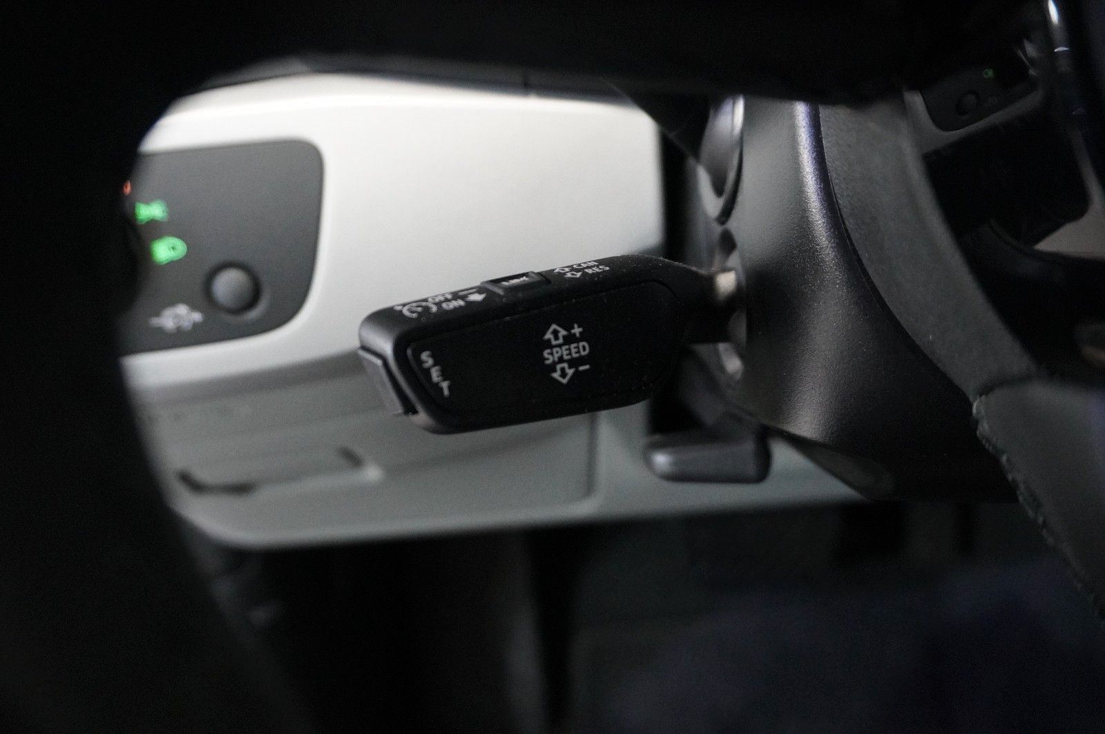 Fahrzeugabbildung Audi A5 Sportback 35 TDI S-TRONIC NAVI/LED/SHZ/DAB+