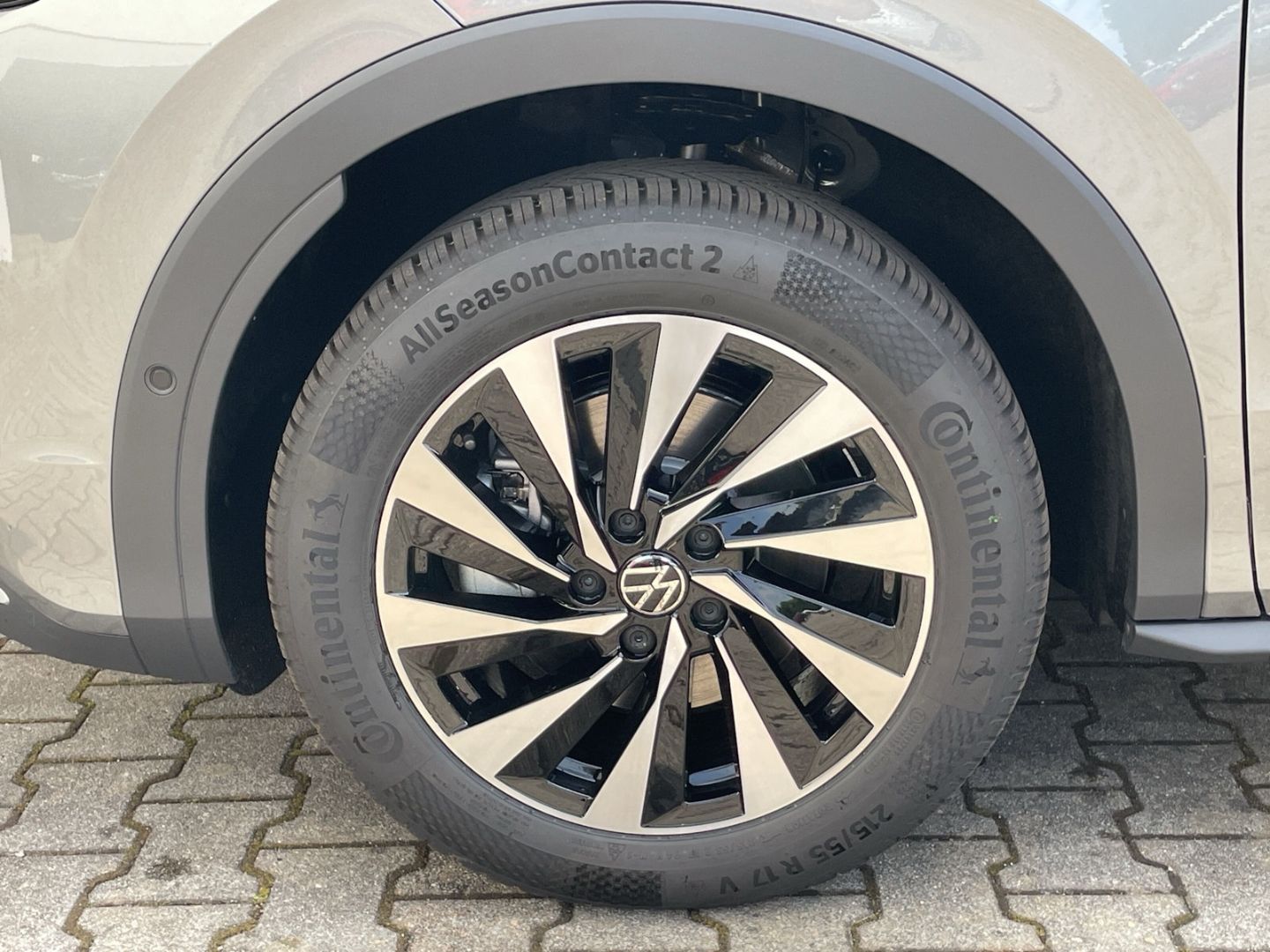 T-Roc Style 1.5 eTSI DSG AHK/Navi/Kamera/Keyless