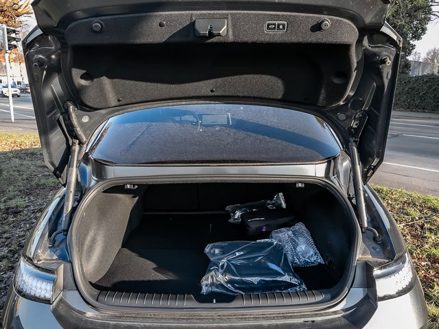 Hyundai Ioniq 6 Uniq Elektro 4WD Digitales Cockpit Navi