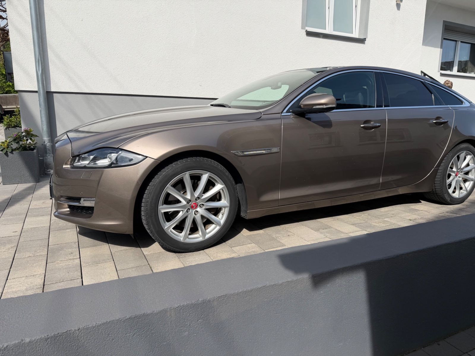 JAGUAR XJ