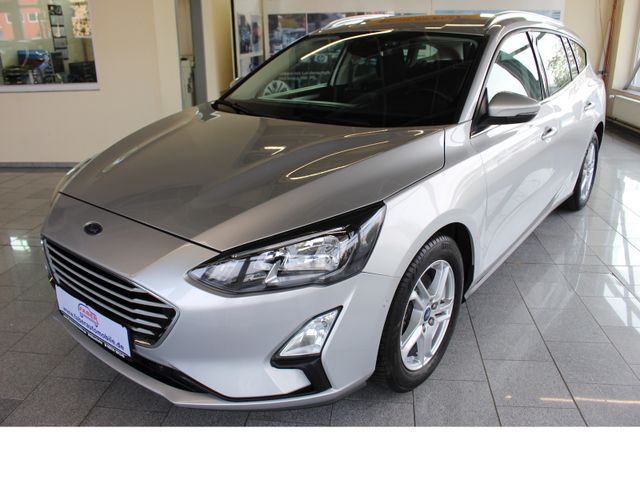 Ford Focus Cool & Connect,8-Gang Automatic,Top