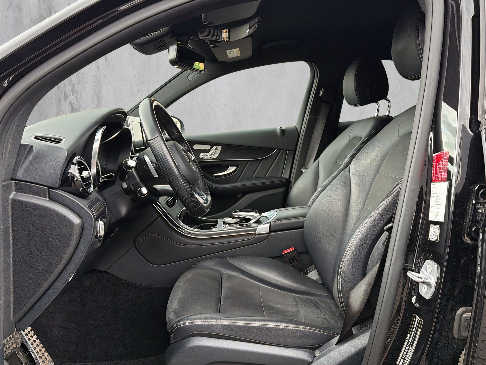 Fahrzeugabbildung Mercedes-Benz GLC 250 d Coupe AMG 4Matic MEMORY LED AHK KAMERA
