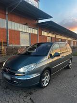 Peugeot 807 2.0 hdi TÜV 7 sitzer 8fach Alu... - Peugeot 807 mit Diesel-Antrieb: mit Navigationssystem