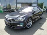 Volkswagen Passat Lim. Highline R-LINE VOLLAUSSTATTUNG - VW Passat Gebrauchtwagen in Düsseldorf