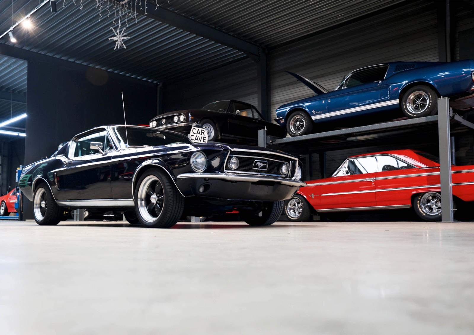 Ford 302 4BB V8