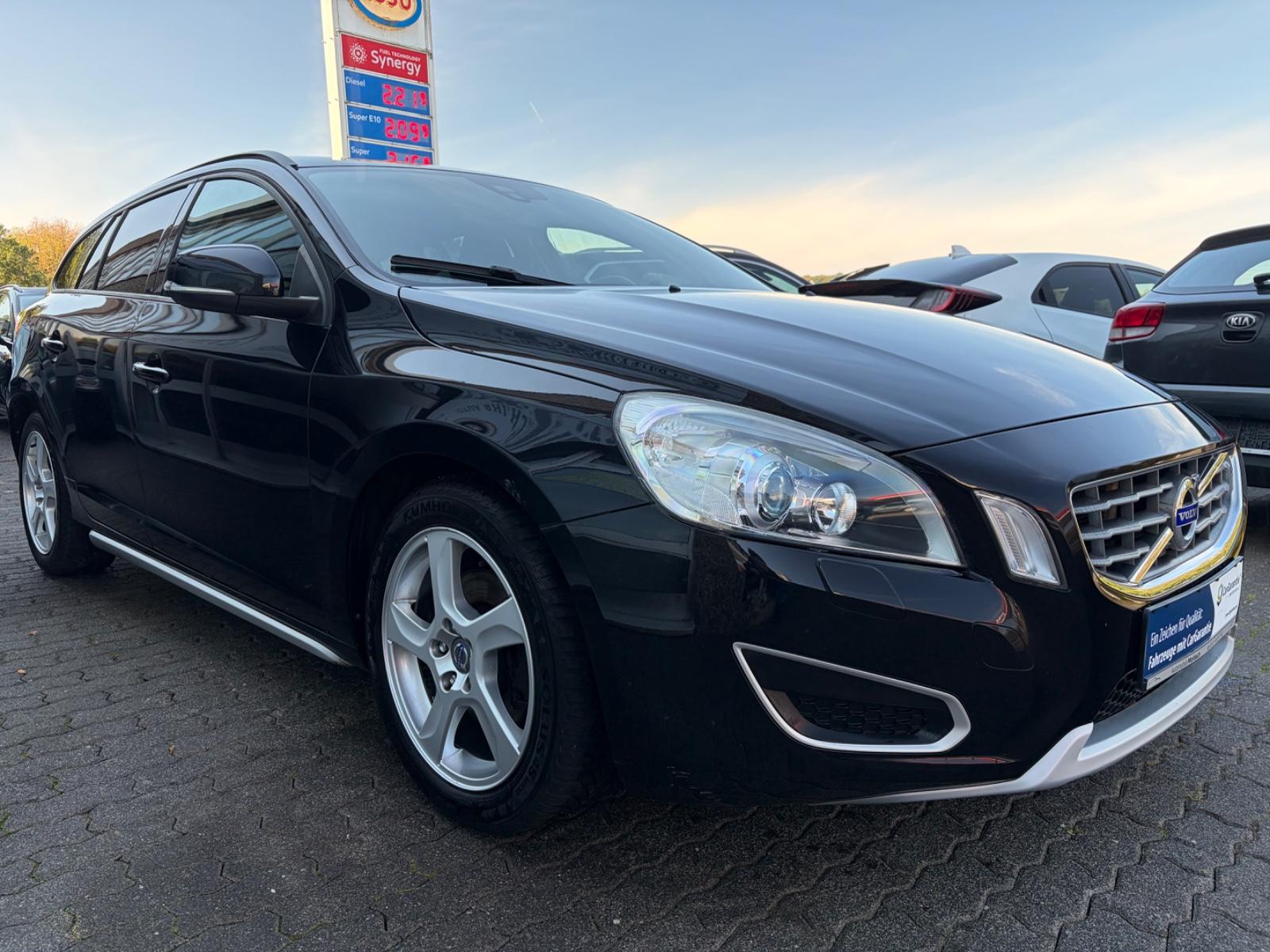 Volvo V60 Kinetic 1.6*XENON*NAVI*PARKHILFE*BLUETOOTH*