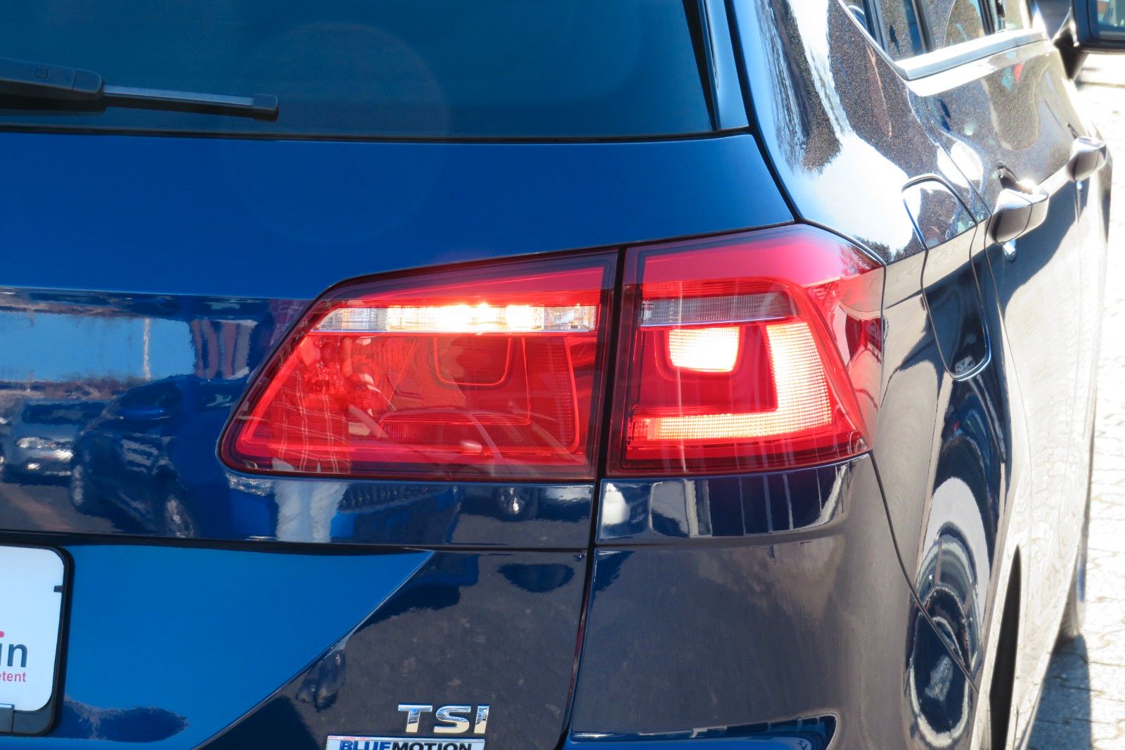 Fahrzeugabbildung Volkswagen Golf Sportsvan DSG SOUND SITZH. PDC ACC AHK