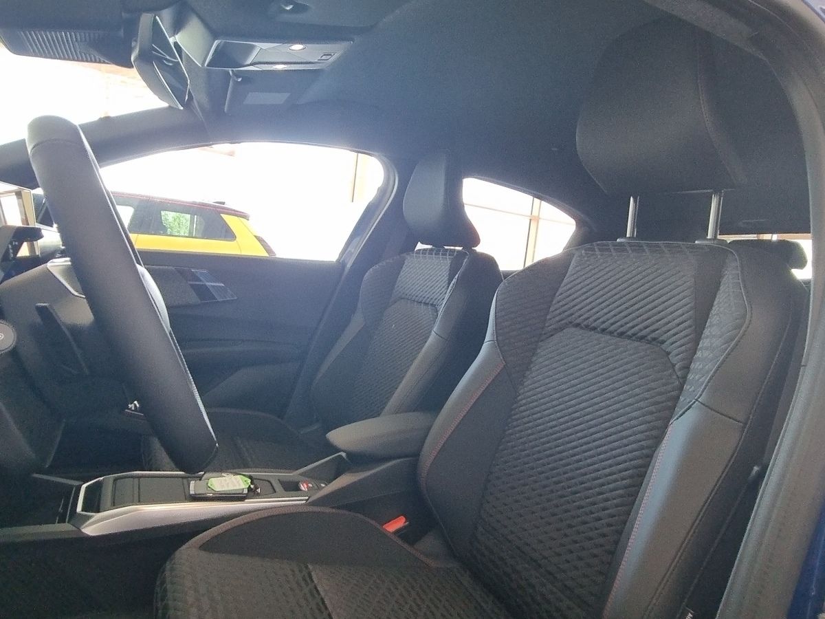 Fahrzeugabbildung Renault Clio Techno TCe 115 EDC