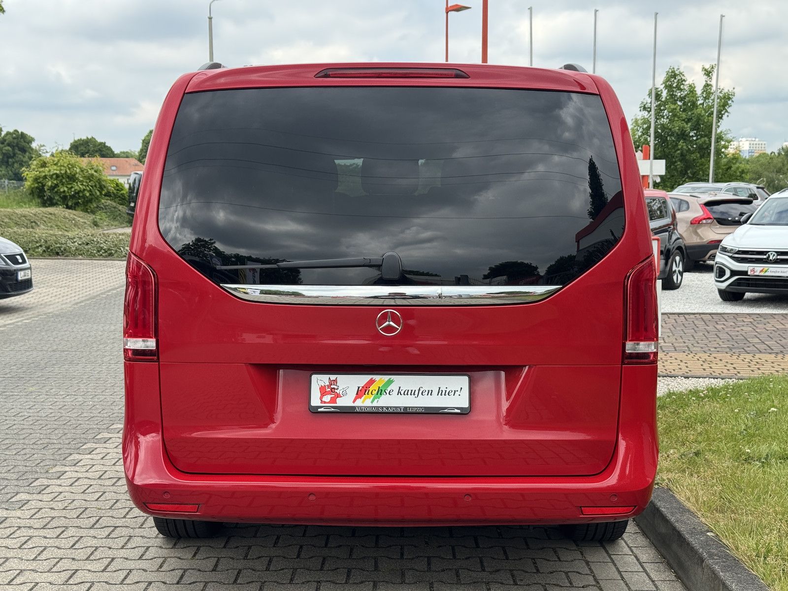 Fahrzeugabbildung Mercedes-Benz V 250 EDITION lang/Navi/DAB/Spur/StandHz