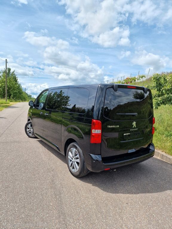 Image of Peugeot Traveller