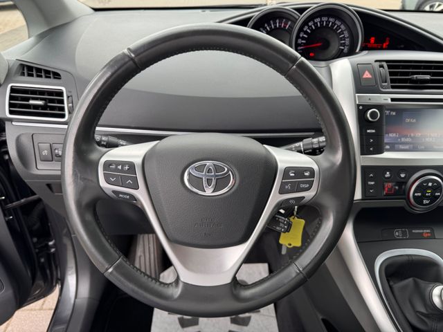 Toyota Verso  – 5 Sitzer – Comfort – Kamera – Navi – PDC